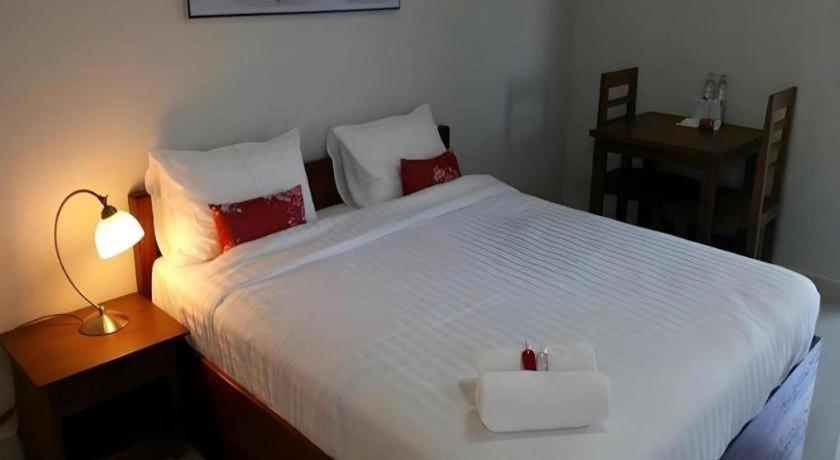 Iyara Residence Trat Bagian luar foto